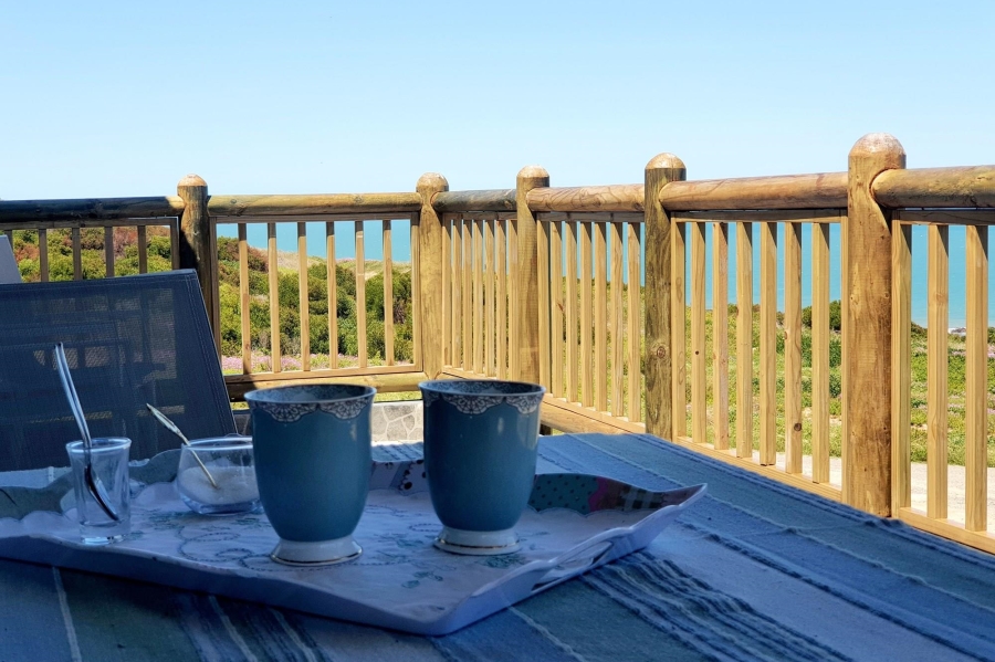 4 Bedroom Property for Sale in Fynbosstrand Western Cape